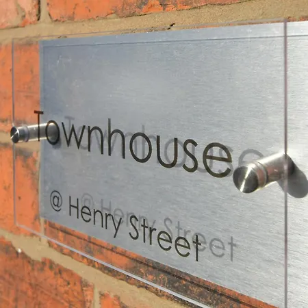 Townhouse @ Henry Street Crewe-3