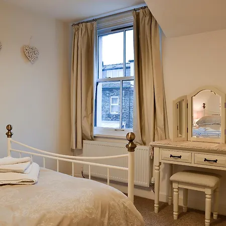 6 Catherine Cottages-2