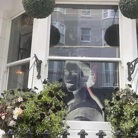 The Twenty One B&B-2