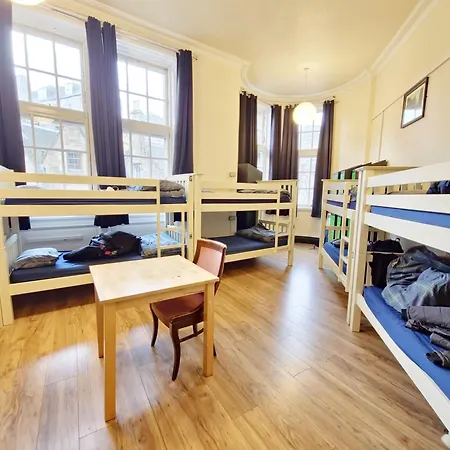 Edinburgh Backpackers - Over 18S Only-2