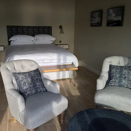 Kirkton Bay House Bed And Breakfast-3