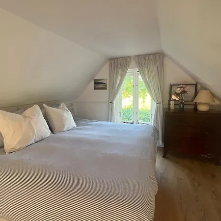 4 Lisle Court Cottages-2