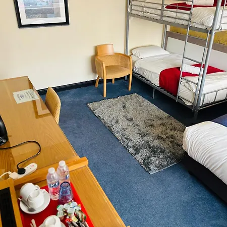 Acorn Lodge Hotel Gatwick & Parking-2