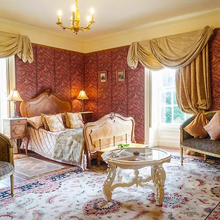 Harrisons Hall Bed & Breakfast-3