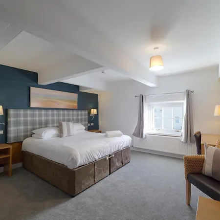 The Lord Nelson Hotel-3