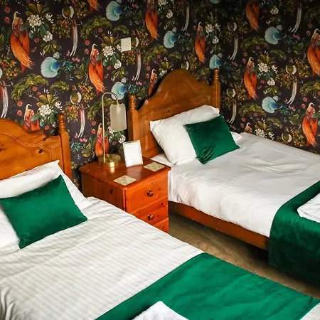Waverley B & B-2