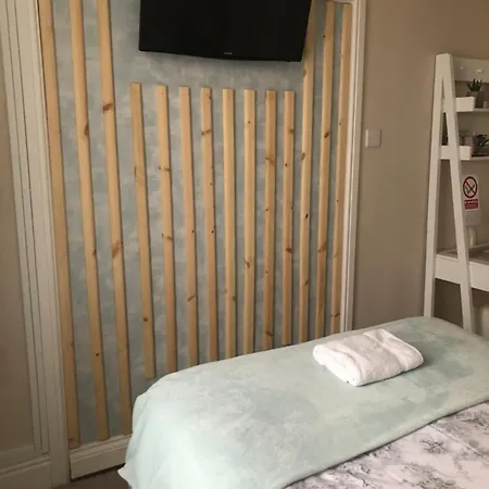 Cornubia Guest House-2