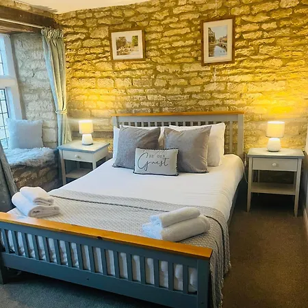 The Kings Arms Hotel-2