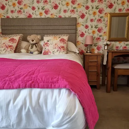 Montfort Cottage Guest House-2