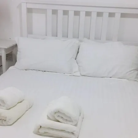 Citybreaks Rooms With Free Parking-3