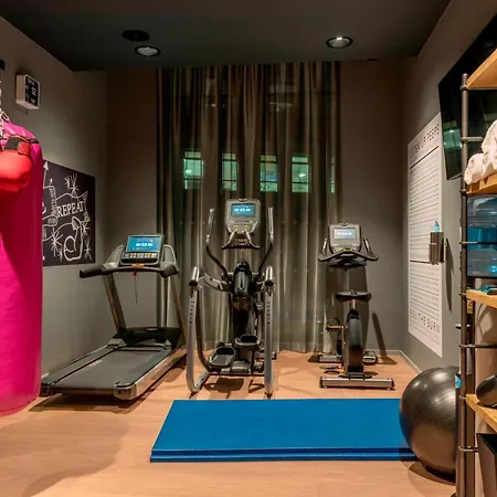 Moxy Glasgow Merchant City-3
