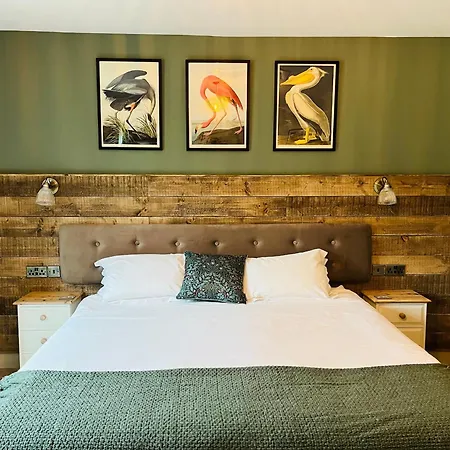 Hare & Hounds Bed & Breakfast-2