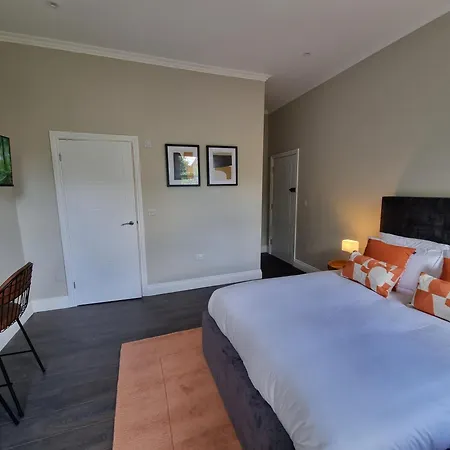 The Ivy Apartments-2