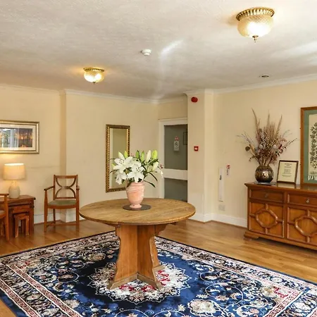 Westbourne Lodge Birmingham-3