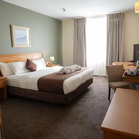 Future Inn Cardiff Bay-3