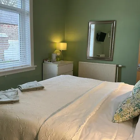 Hillcrest Bed & Breakfast-3