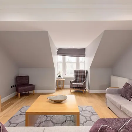 Destiny Scotland - Princes Street Residence-3