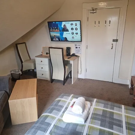 Roy Bridge Hotel-2