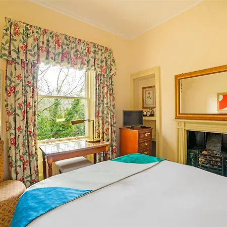 Oyo Bailbrook Lodge, Bath-3