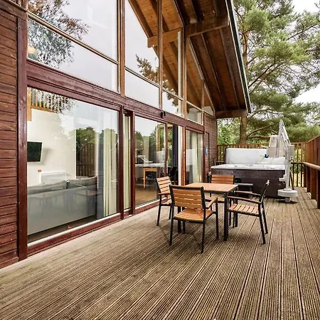 Keldy Forest Cabins - Forest Holidays-2