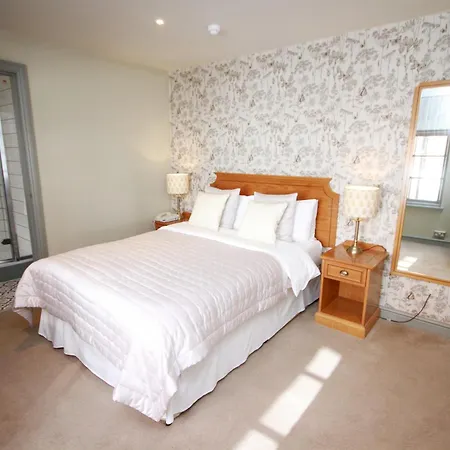 Crown Hotel-3