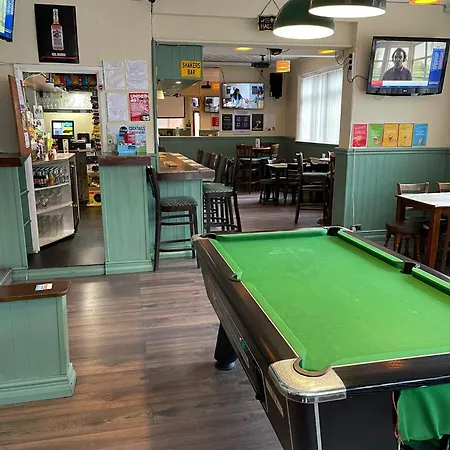 Shakers Inn-3
