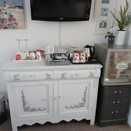 Marjune Guest House-2