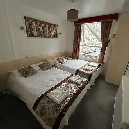 Warwick Road Rooms-2