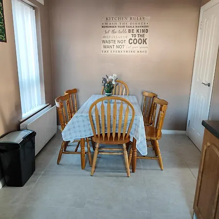 Portrush Getaway - Holiday Let-2