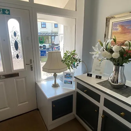 Tyndale Boutique B&B - Adults Only-2
