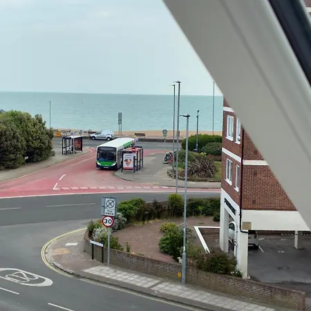 Inn By The Sea, Portsmouth, Parking Ev 22Kw Available-2