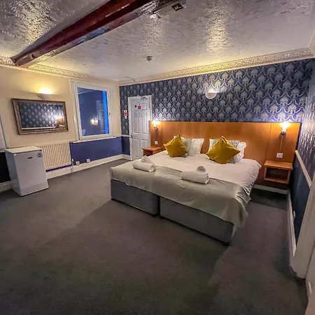 Quayside Hotel & Bar-2