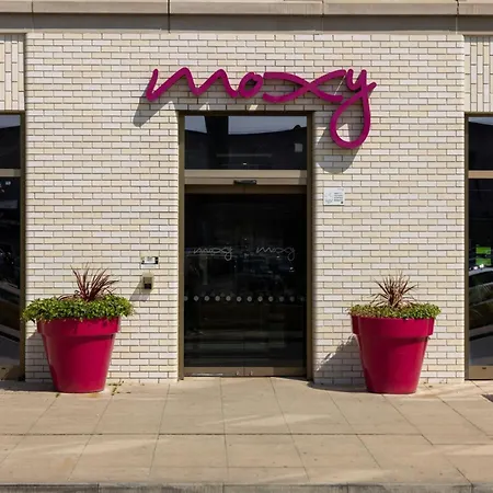 Moxy London Excel-2