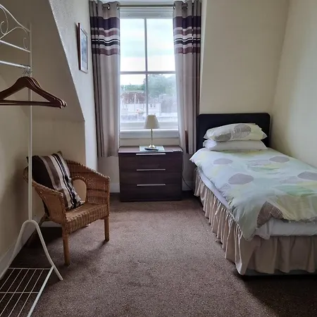 Roselodge Guest House-3