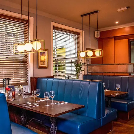 Harper'S Steakhouse With Rooms, Haslemere-3