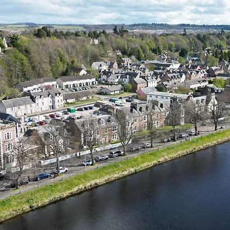 Glen Mhor Hotel At Uile-Bheist 'Brewstillery'-3