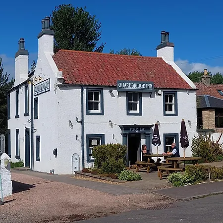 Guardbridge Inn-3