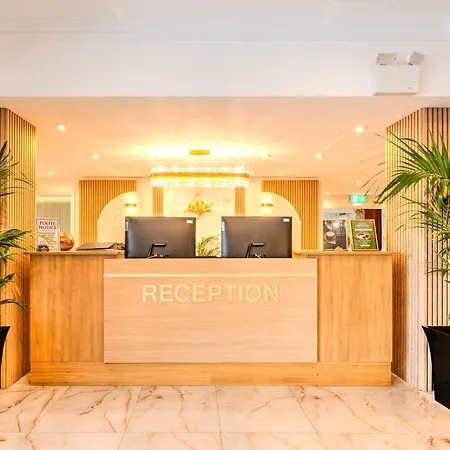 Palms Hotel & Retreat By Palette London Romford-3
