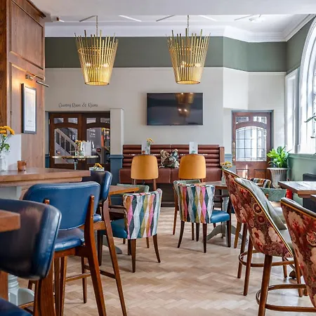 Toll House Inn-3