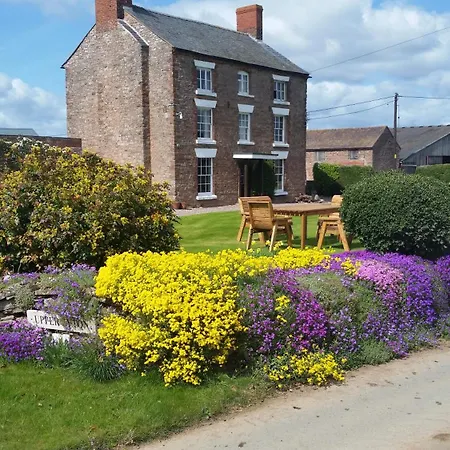 Upper Eyton Farmhouse B&B-2