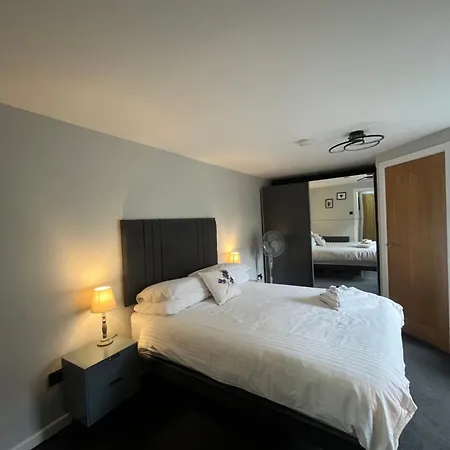 Shore Street Apartments-2