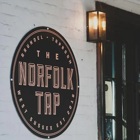 Norfolk Arms Hotel - Arundel-3