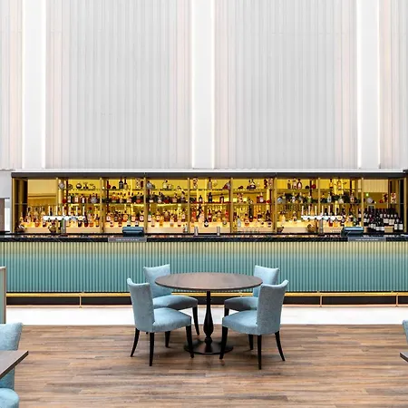 Hilton London Gatwick Airport-3