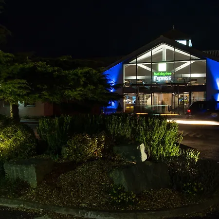 Holiday Inn Express Portsmouth - North By Ihg-3