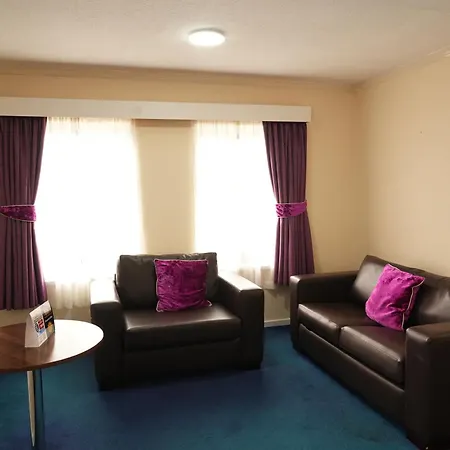 The Continental Hotel, Derby-2