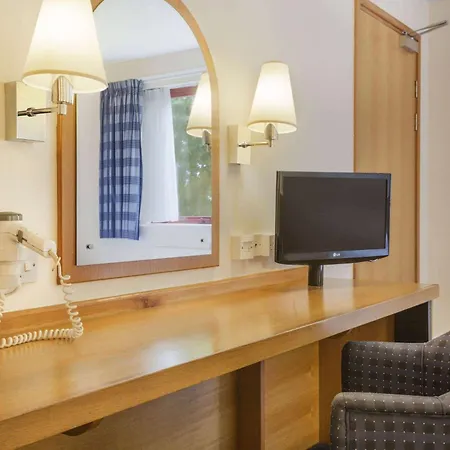 Days Inn Magor-3