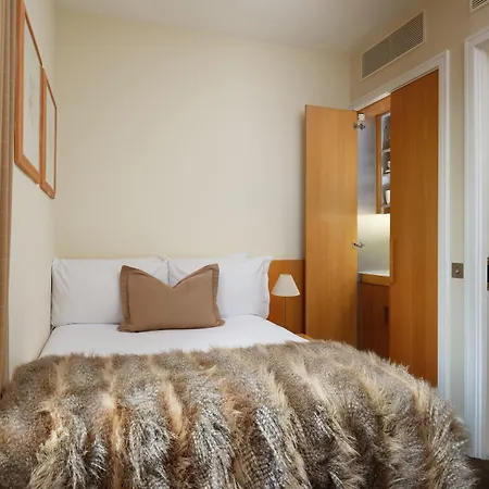 The Resident Kensington-3