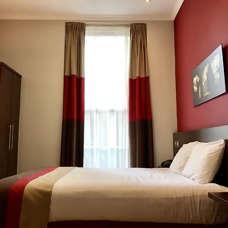Royal Cambridge Hotel-2