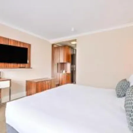 Palms Hotel & Retreat By Palette London Romford-2