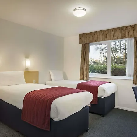 Days Inn Hotel Fleet-3